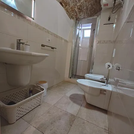 Pied-a-terre 13 公寓 *