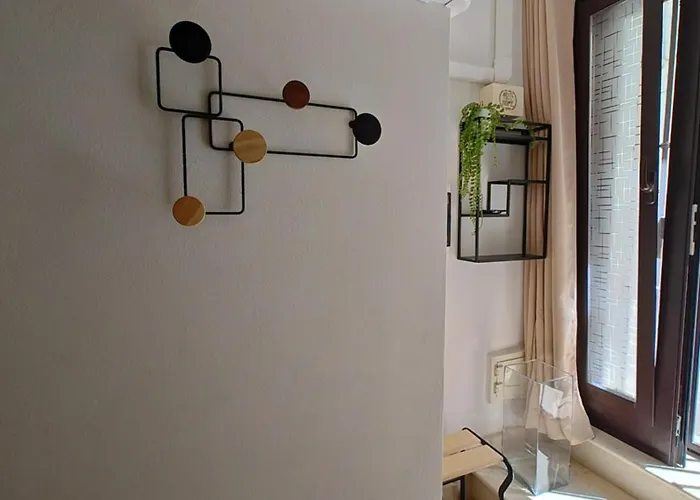 Pied-a-terre 13 Apartment *